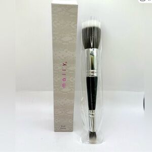 2 Mally - Brush Pinceau - Face & Eye DOUBLE ENDED - NEW AND BOXED